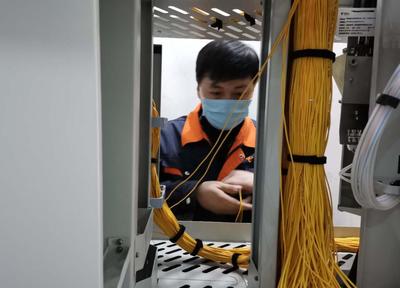 中國(guó)電信新疆公司 專業(yè)網(wǎng)絡(luò)保障，通訊無(wú)憂